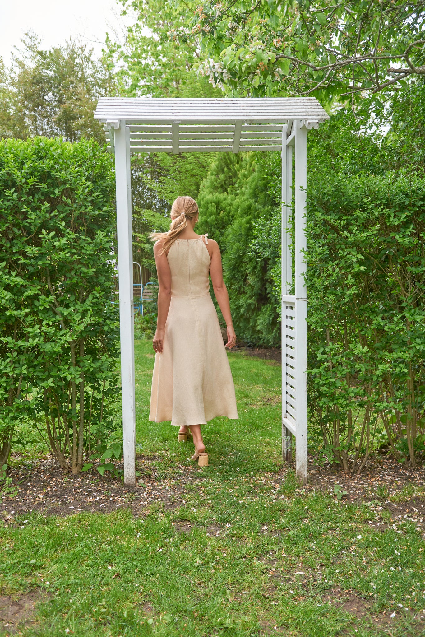 Camille - sand linen halter dress, unlined Elisabetta Bellu Camille - sand linen halter dress, unlined Elisabetta Bellu