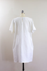 Elisabetta Bellu SS2020 Sandy handmade white linen loose fit belted short kimono dress back